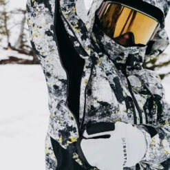 Burton [ak] Gore-Tex Swash Snowboardjacke Limeade Lichen Herren -Skiausrüstung burton ak gore swash jacket 10001109964 04 gross