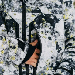 Burton [ak] Gore-Tex Swash Snowboardjacke Limeade Lichen Herren -Skiausrüstung burton ak gore swash jacket 10001109964 05 gross