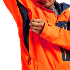 Burton [ak] Gore-Tex Cyclic Schneejacke Clownfish Orange/Dress Blue Herren -Skiausrüstung burton ak gore tex cyclic jacket 10002108802 02 gross