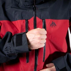 Jones Shralpinist 3L Gore-Tex Pro Schneejacke Safety Red Herren -Skiausrüstung jones shralpinist 3L gore tex pro jacket safety red 04 gross