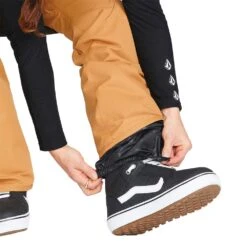 Volcom Hallen Wintersporthose Caramel Damen -Skiausrüstung volcom hallen pant h1352307 crl 04 grossGvKUh5HyFdNth