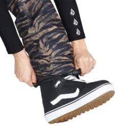 Volcom Hallen Schneehose Tiger Print Damen -Skiausrüstung volcom hallen pant h1352307 tgp 04 gross